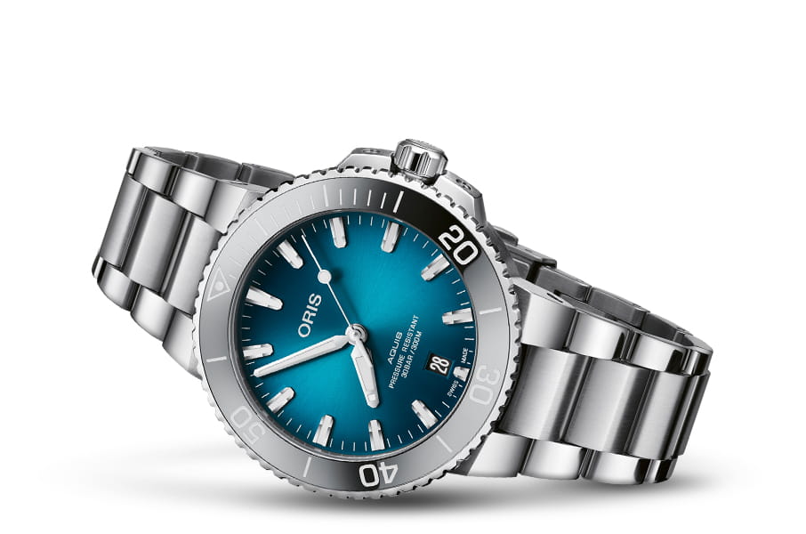 Oris Oris Aquis Date  01 733 7732 4155-07 8 21 05PEB , наручные мужские часы фото под углом